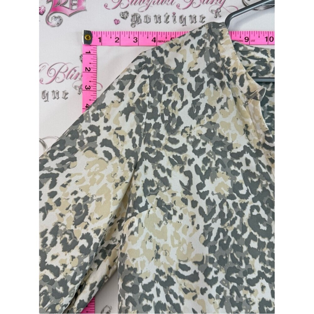 Dalia Collection Cream & Gray Animal-Print Long Sleeve Button-Front Blouse - Picture 5 of 13